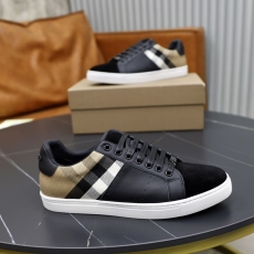 Burberry Low Shoes